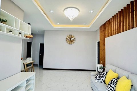 House in Bang Lamung, Thailand 3 bedrooms № 134746 - photo 8