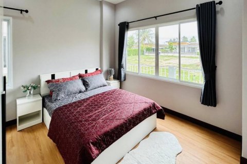 House in Bang Lamung, Thailand 3 bedrooms № 134746 - photo 4