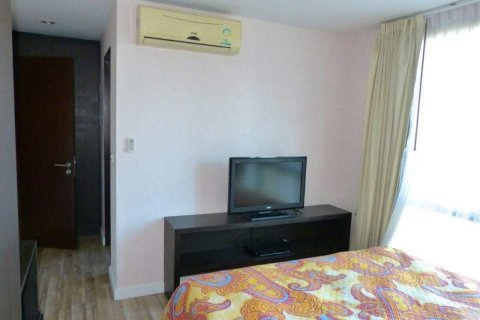 Condo à Watthana, Bangkok, Thaïlande, 2 chambres  № 159397 - photo 9