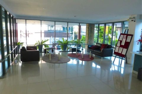 Condo à Watthana, Bangkok, Thaïlande, 2 chambres  № 159397 - photo 12