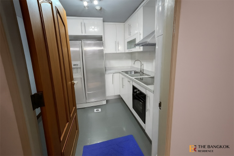 Condo in Bangkok, Thailand, 2 bedrooms № 186122 - photo 7