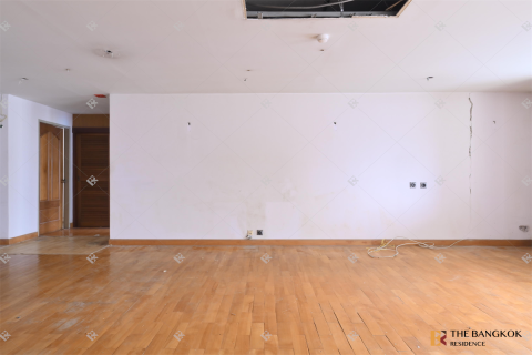 Condo in Bangkok, Thailand, 2 bedrooms № 186122 - photo 8