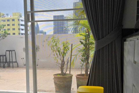 Studio dans le Condo à Watthana, Bangkok, Thaïlande № 173073 - photo 15