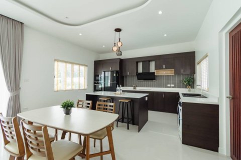 Villa in Hua Hin, Thailand 3 bedrooms № 150465 - photo 8