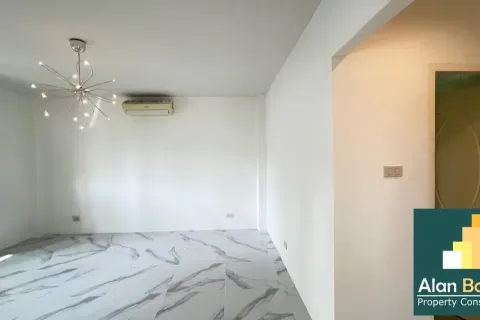 House in Pattaya, Thailand 3 bedrooms № 210616 - photo 15