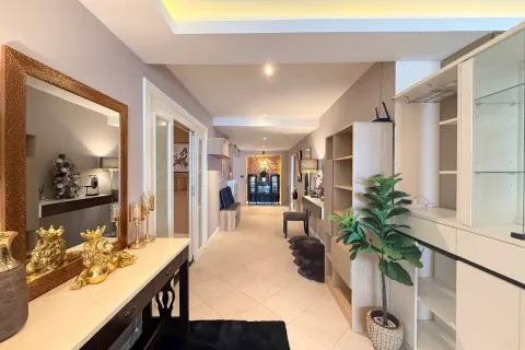 Condominio de 3 dormitorios en Pattaya, Tailandia № 210621 - foto 5