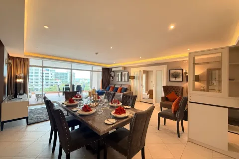 Condominio de 3 dormitorios en Pattaya, Tailandia № 210621 - foto 10
