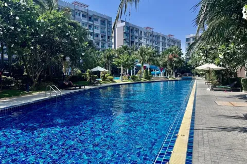 Condominio de 2 dormitorios en Jomtien Beach, Pattaya, Tailandia № 210622 - foto 2