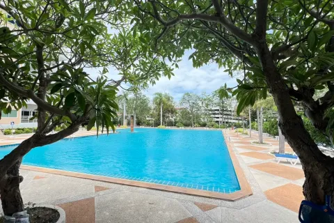 Condo on Jomtien Beach, Pattaya, Thailand, 1 bedroom № 210617 - photo 2