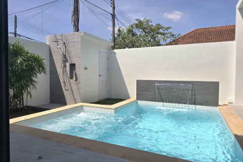 Villa in Phuket, Thailand 3 bedrooms № 160848 - photo 6