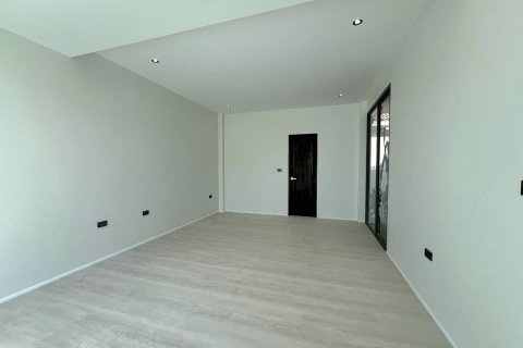 Villa in Phuket, Thailand 3 bedrooms № 160848 - photo 9