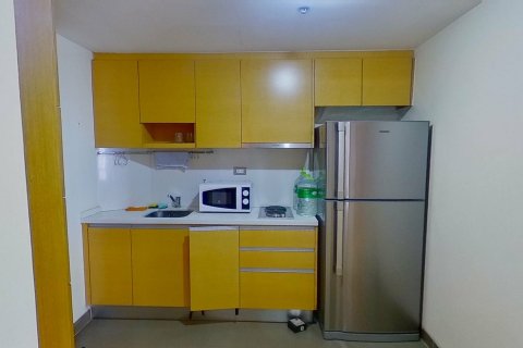 Studio in the Condo in Watthana, Bangkok, Thailand  № 160852 - photo 3