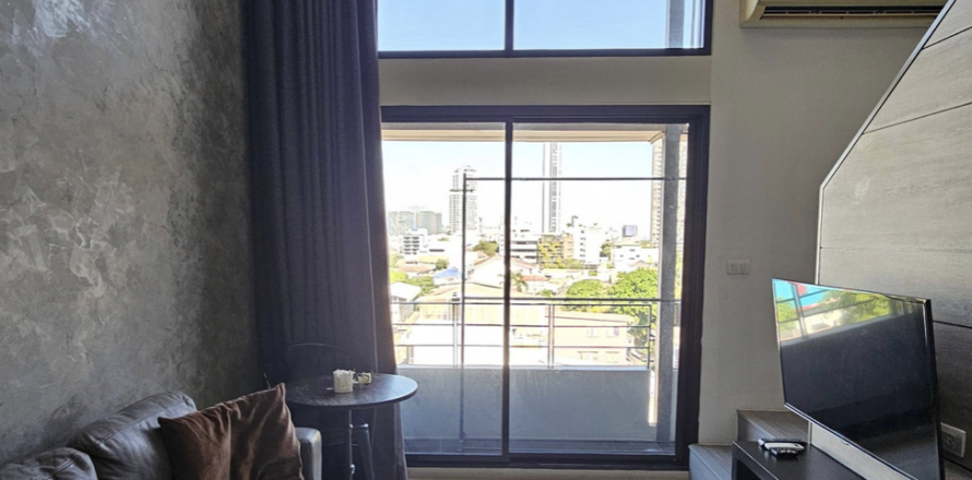 Studio in the Condo in Chatuchak, Bangkok, Thailand  № 160850