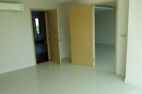 Condo on Jomtien Beach, Pattaya, Thailand, 1 bedroom  № 204073 - photo 3