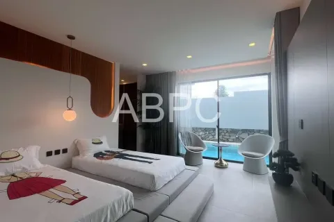 Casa de 5 dormitorios en Pattaya, Tailandia № 212097 - foto 3