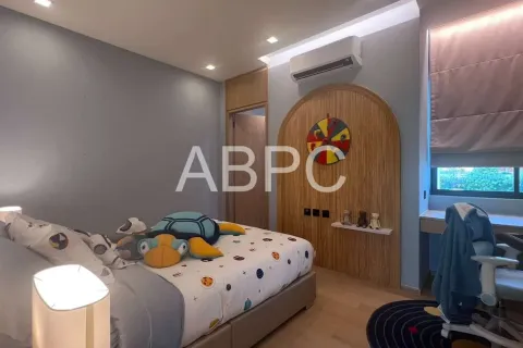 Casa de 5 dormitorios en Pattaya, Tailandia № 212097 - foto 8