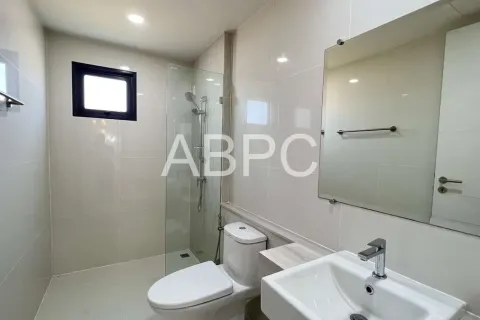 Casa de 3 dormitorios en Pattaya, Tailandia № 212093 - foto 5
