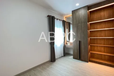Casa de 3 dormitorios en Pattaya, Tailandia № 212093 - foto 12