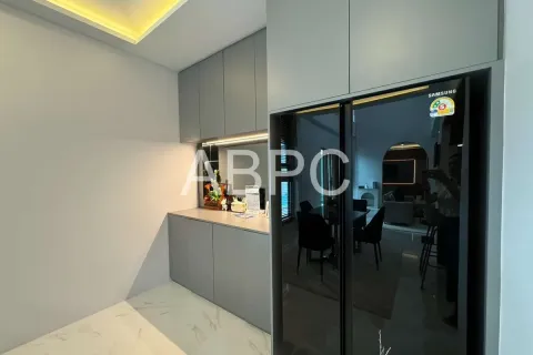 Casa de 4 dormitorios en Pattaya, Tailandia № 212099 - foto 7