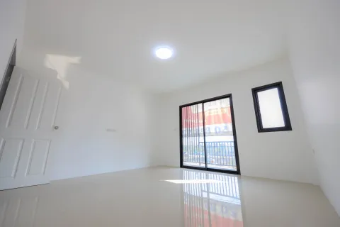 Townhouse in Khlong Luang, Thailand 3 bedrooms № 159514 - photo 9