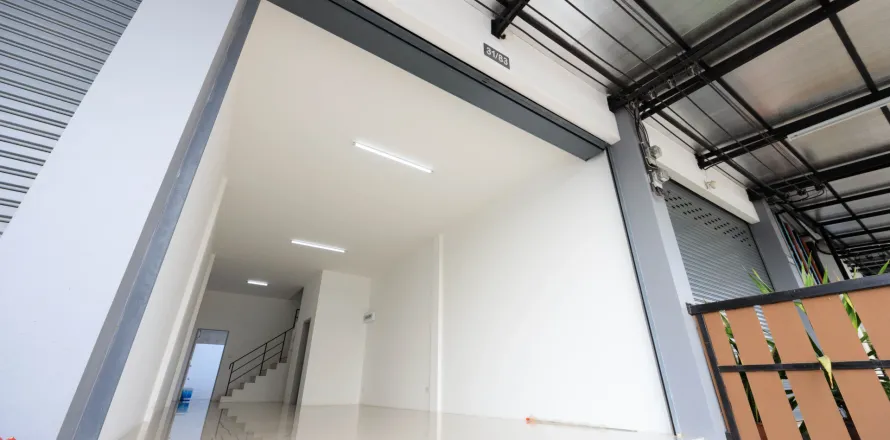 Townhouse in Khlong Luang, Thailand 3 bedrooms № 159514