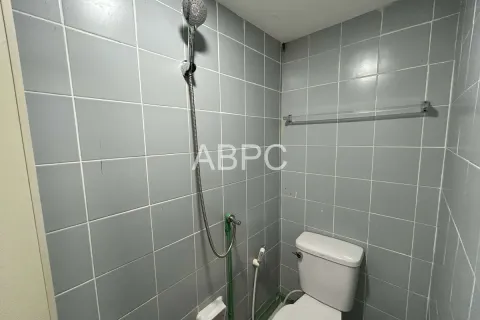 Condominio de 2 dormitorios en Jomtien Beach, Pattaya, Tailandia № 211801 - foto 7