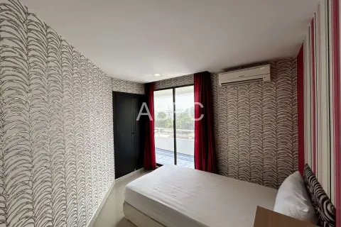 Condominio de 2 dormitorios en Jomtien Beach, Pattaya, Tailandia № 211801 - foto 3