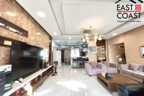Casa de 3 dormitorios en Pattaya, Tailandia № 213569 - foto 2