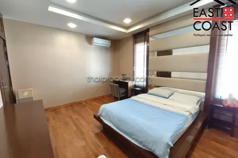 Casa de 3 dormitorios en Pattaya, Tailandia № 213569 - foto 19