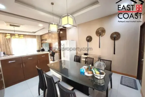 Casa de 3 dormitorios en Pattaya, Tailandia № 213569 - foto 10