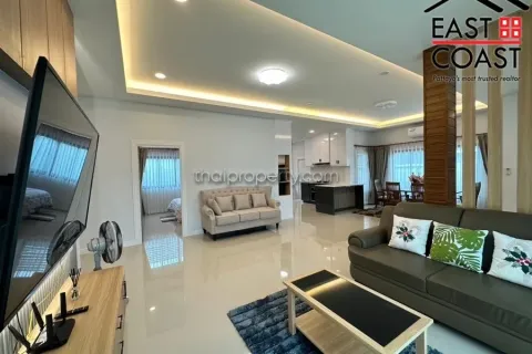 Casa de 3 dormitorios en Pattaya, Tailandia № 213567 - foto 6