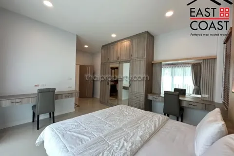 Casa de 3 dormitorios en Pattaya, Tailandia № 213567 - foto 17