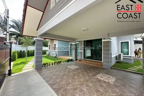 Casa de 3 dormitorios en Pattaya, Tailandia № 213567 - foto 3