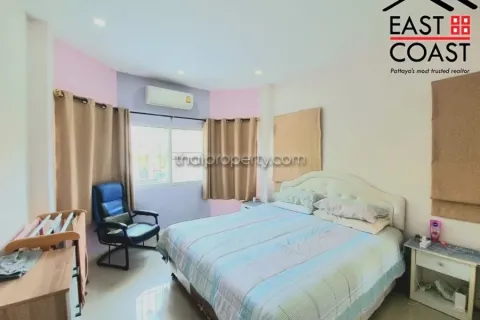 Casa de 3 dormitorios en Pattaya, Tailandia № 213565 - foto 12