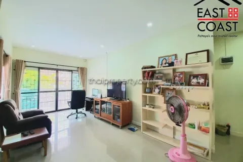 Casa de 3 dormitorios en Pattaya, Tailandia № 213565 - foto 4