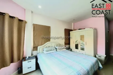 Casa de 3 dormitorios en Pattaya, Tailandia № 213565 - foto 11