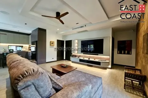 Casa de 3 dormitorios en Pattaya, Tailandia № 213564 - foto 14