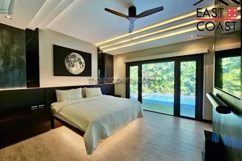 Casa de 3 dormitorios en Pattaya, Tailandia № 213564 - foto 15