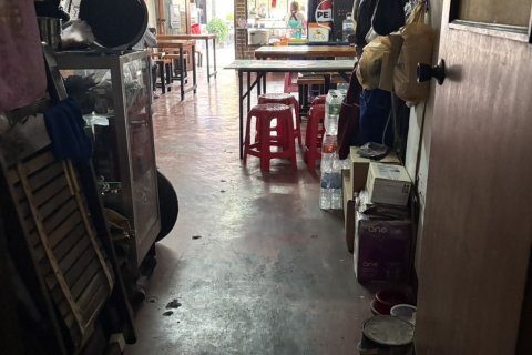 Townhouse in Phra Khanong, Bangkok, Thailand 4 bedrooms № 159060 - photo 2