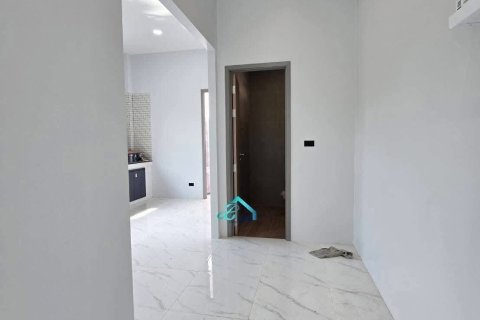 House in Surat Thani, Thailand 3 bedrooms № 159061 - photo 11