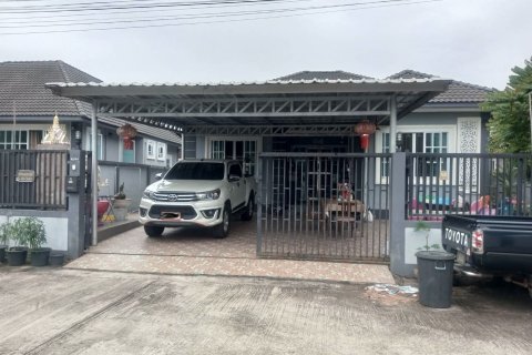 Дом в Накхонпханоме, Таиланд с 3 спальнями  № 159059