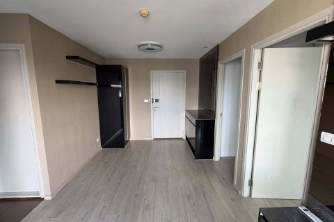 Студия в кондо в Пхракханонге, Бангкок, Таиланд № 159064 - фото 4