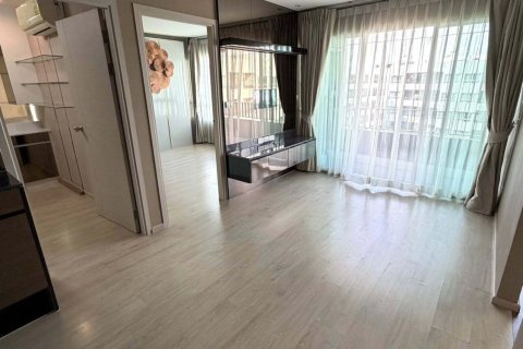 Студия в кондо в Пхракханонге, Бангкок, Таиланд № 159064 - фото 2