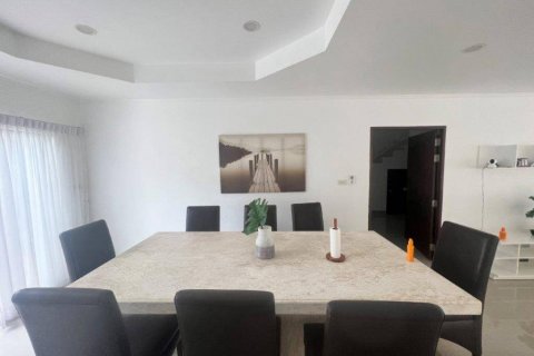 Villa in Hua Hin, Thailand 4 bedrooms № 117074 - photo 6