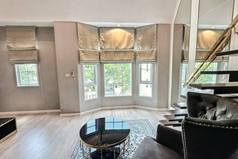 Таунхаус в Бангкоке, Таиланд с 3 спальнями № 117075 - фото 3