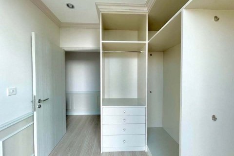 Condo in Huai Khwang, Bangkok, Thailand, 2 bedrooms  № 161757 - photo 6