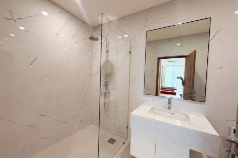 Villa in Lat Phrao, Bangkok, Thailand 4 bedrooms № 161754 - photo 12