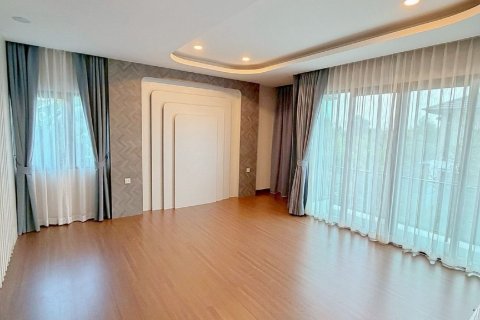 House in Nonthaburi, Thailand 4 bedrooms № 161755 - photo 7