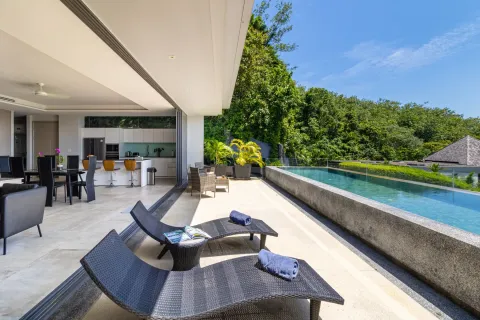 Penthouse in Phuket, Thailand 3 bedrooms № 161759 - photo 4
