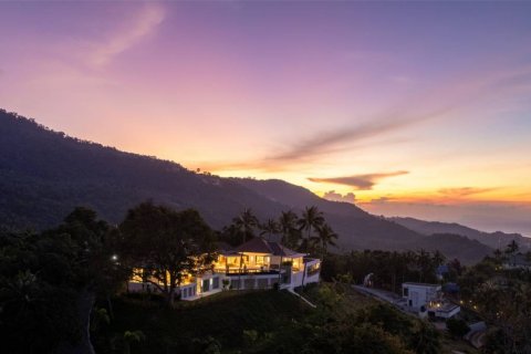 Вилла в Сураттхани, Таиланд с 4 спальнями  № 172953 - фото 2